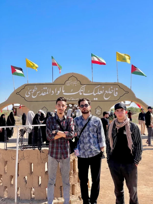 همزمان با هفته پایانی بهمن ماه انجام شد:
اردوی راهیان نور 8