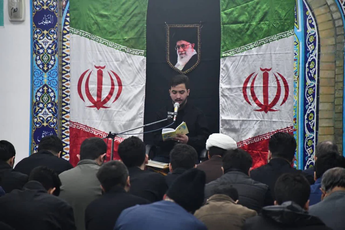 به مناسبت شهادت امام خامنه ای انجام شد:
برگزاری مراسم یاد بود شهادت حضرت آیت الله خامنه ای (ره) در واحد دانشور نیشابور 2