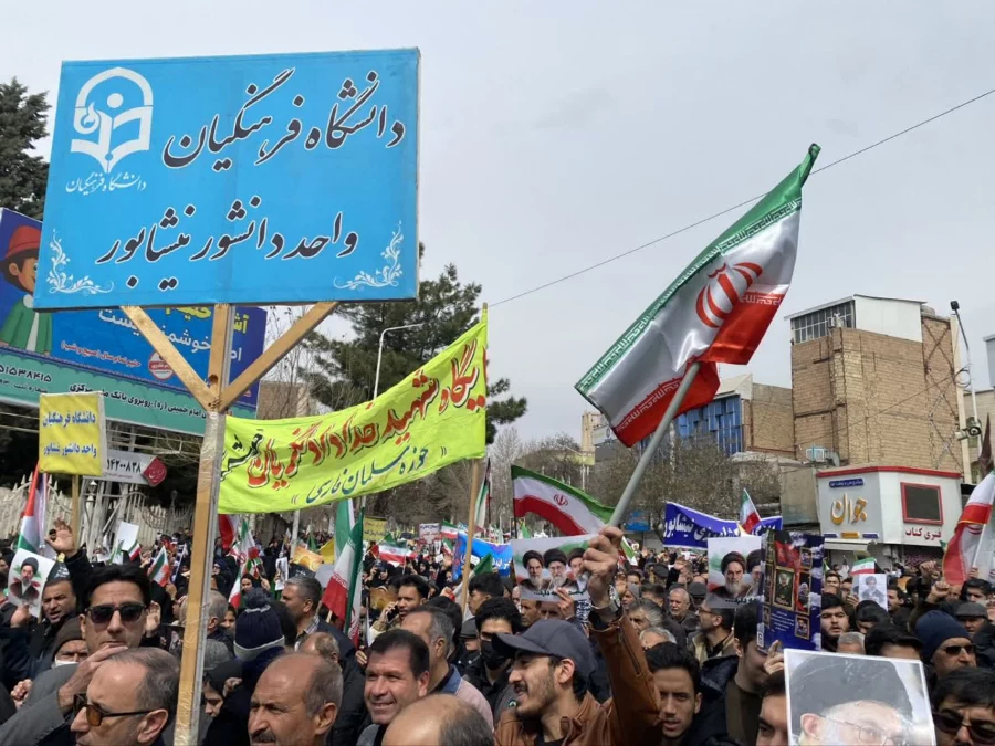 همزمان با روز قدس انجام شد:
حضور دانشجویان ،کارکنان و اساتید واحد دانشور در راهپیمایی روز قدس 3