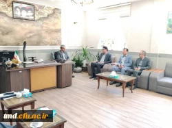 به مناسبت هفته معلم انجام شد:
حضور دکتر عربخانی ریاست دانشگاه در ادارات آ.پ نیشابور و میان جلگه 2