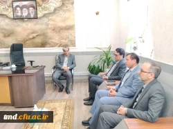 به مناسبت هفته معلم انجام شد:
حضور دکتر عربخانی ریاست دانشگاه در ادارات آ.پ نیشابور و میان جلگه 3