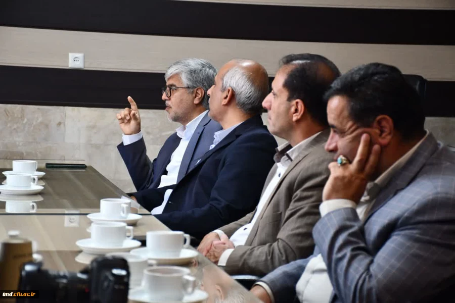حضور فرماندهی اتظامی شهرستان،شهردار نیشابور و ریاست اداره گردشگری و میراث فرهنگی در واحد دانشور به مناسبت گرامیداشت هفته معلم 3