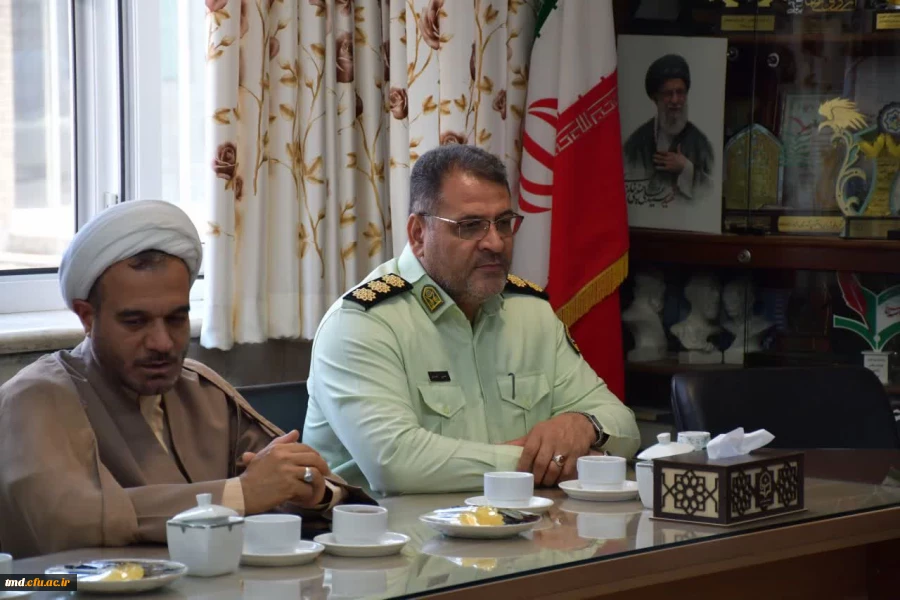 حضور فرماندهی اتظامی شهرستان،شهردار نیشابور و ریاست اداره گردشگری و میراث فرهنگی در واحد دانشور به مناسبت گرامیداشت هفته معلم 6