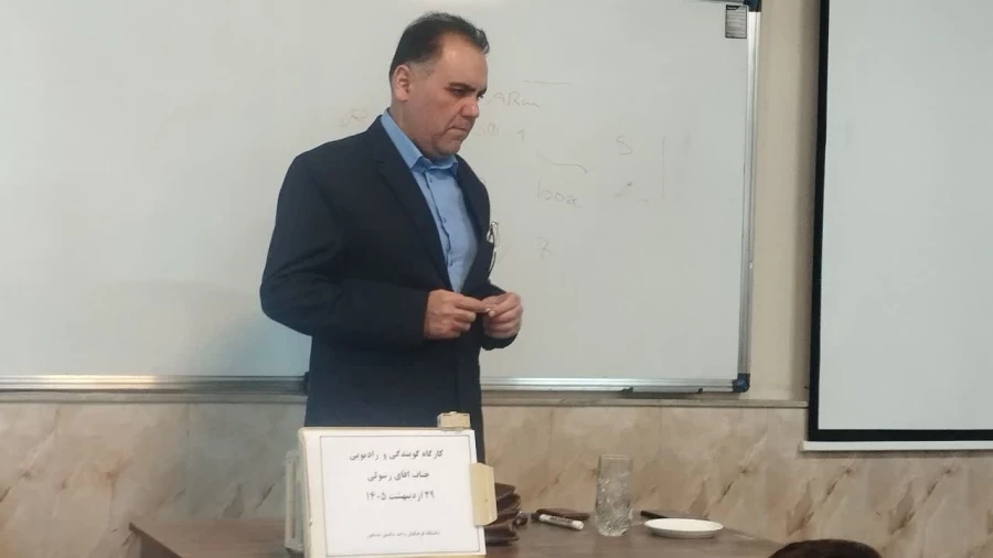 برگزاری کارگاه گویندگی در واحد دانشور 3